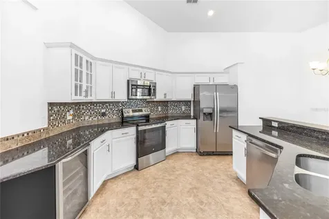 422 Canary Island Court Orlando FL 32828