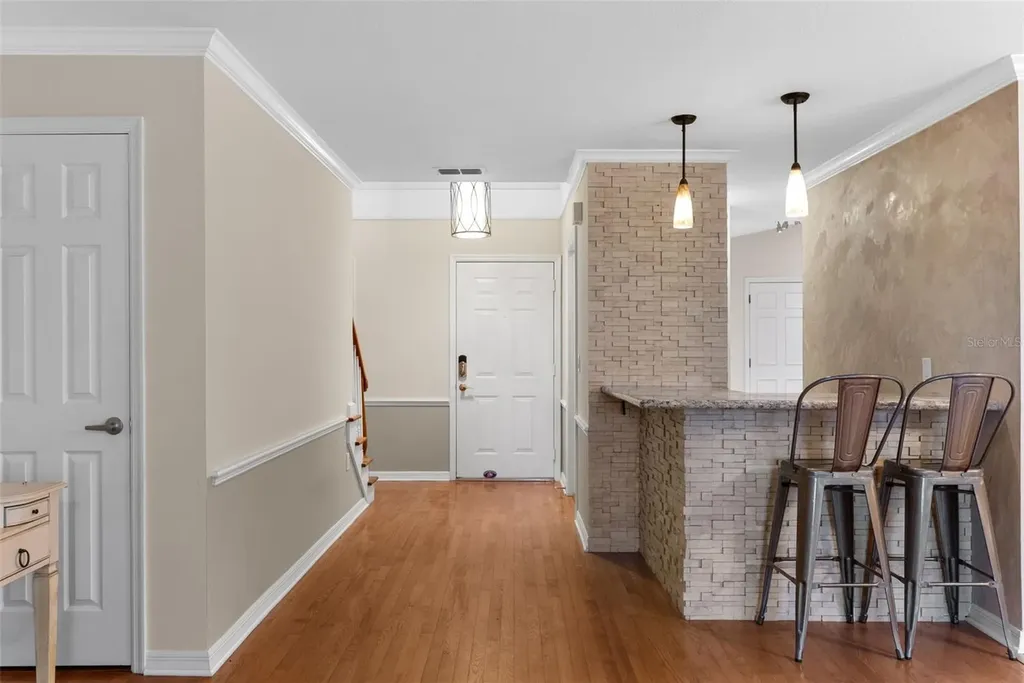 618 Maple Oak Circle Altamonte Springs FL 32701