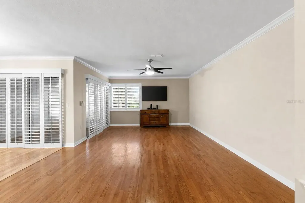 618 Maple Oak Circle Altamonte Springs FL 32701