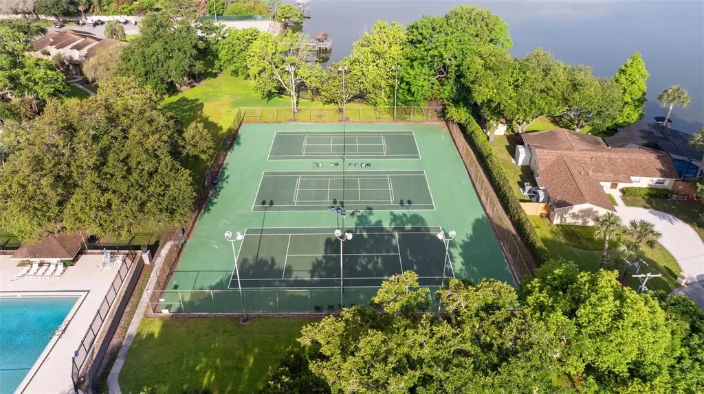 618 Maple Oak Circle Altamonte Springs FL 32701