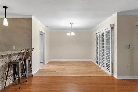 618 Maple Oak Circle Altamonte Springs FL 32701