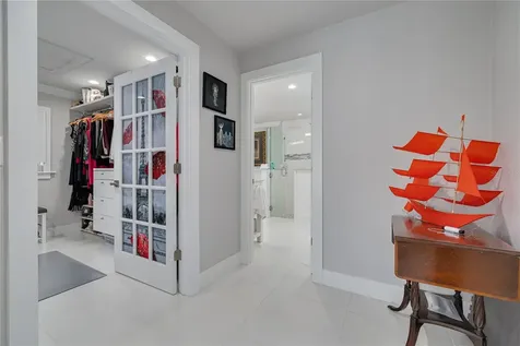 4959 58th Avenue S St Petersburg FL 33715