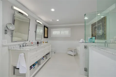 4959 58th Avenue S St Petersburg FL 33715