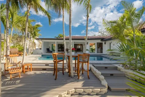 4959 58th Avenue S St Petersburg FL 33715