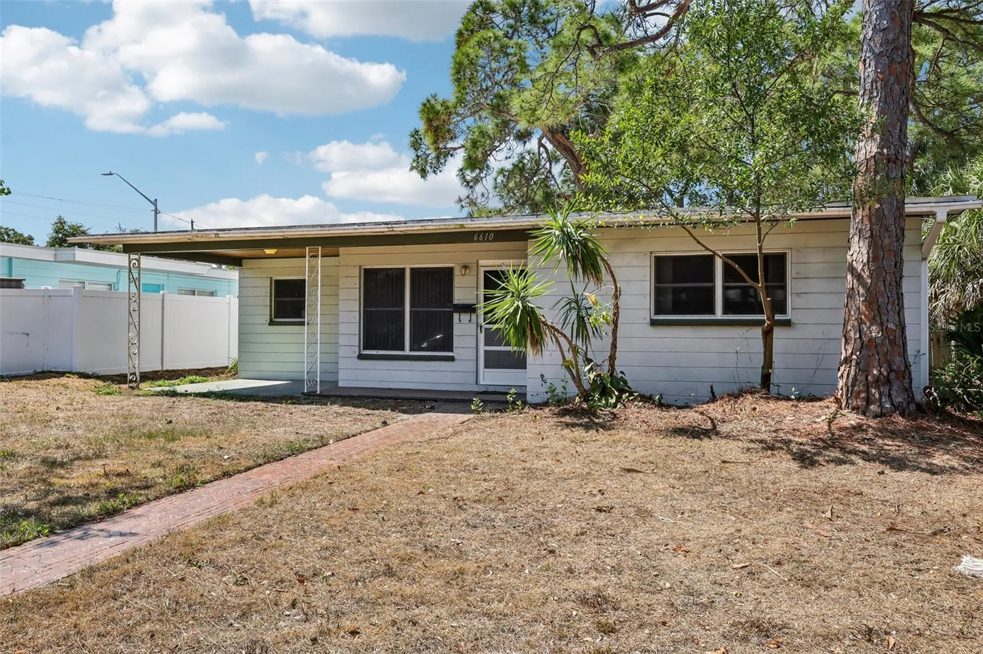 6610 4th Avenue N St Petersburg FL 33710