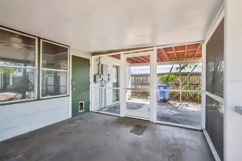 6610 4th Avenue N St Petersburg FL 33710