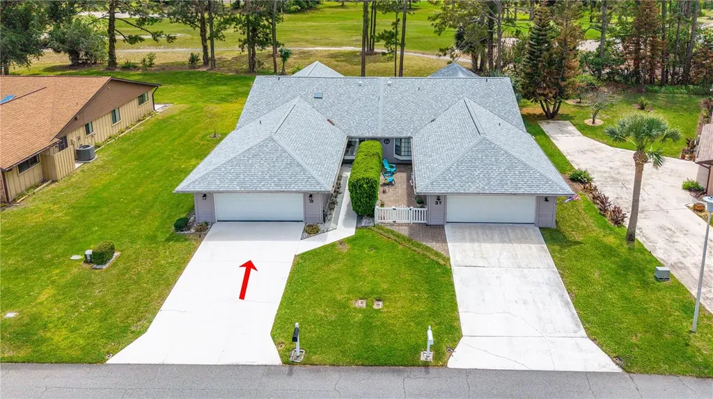 35 Lake Fairgreen Circle New Smyrna Beach FL 32168
