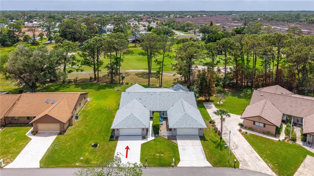 35 Lake Fairgreen Circle New Smyrna Beach FL 32168