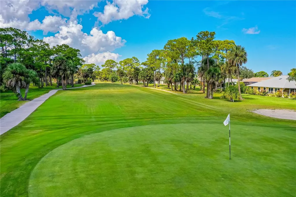 35 Lake Fairgreen Circle New Smyrna Beach FL 32168