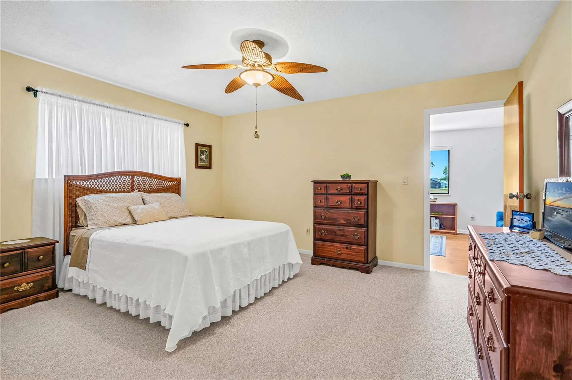 35 Lake Fairgreen Circle New Smyrna Beach FL 32168