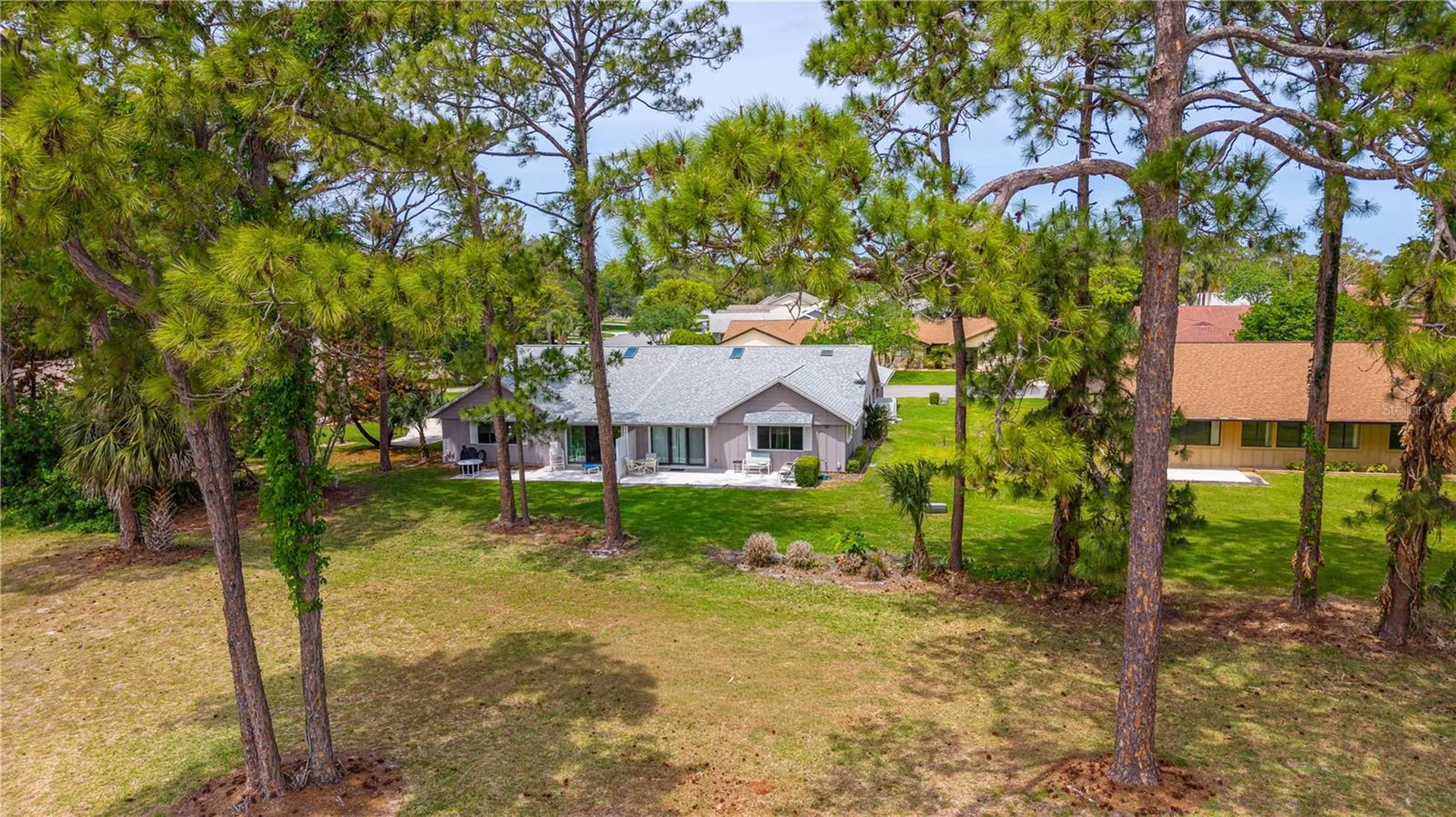 35 Lake Fairgreen Circle New Smyrna Beach FL 32168