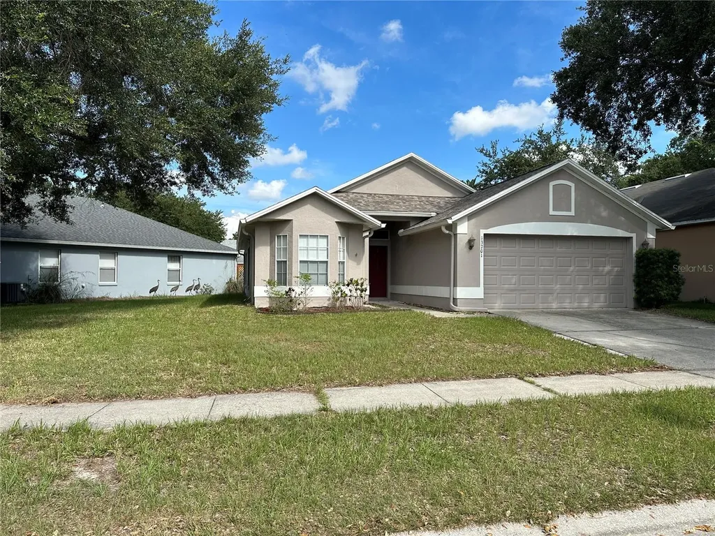 13701 Meadowpark Avenue Orlando FL 32826