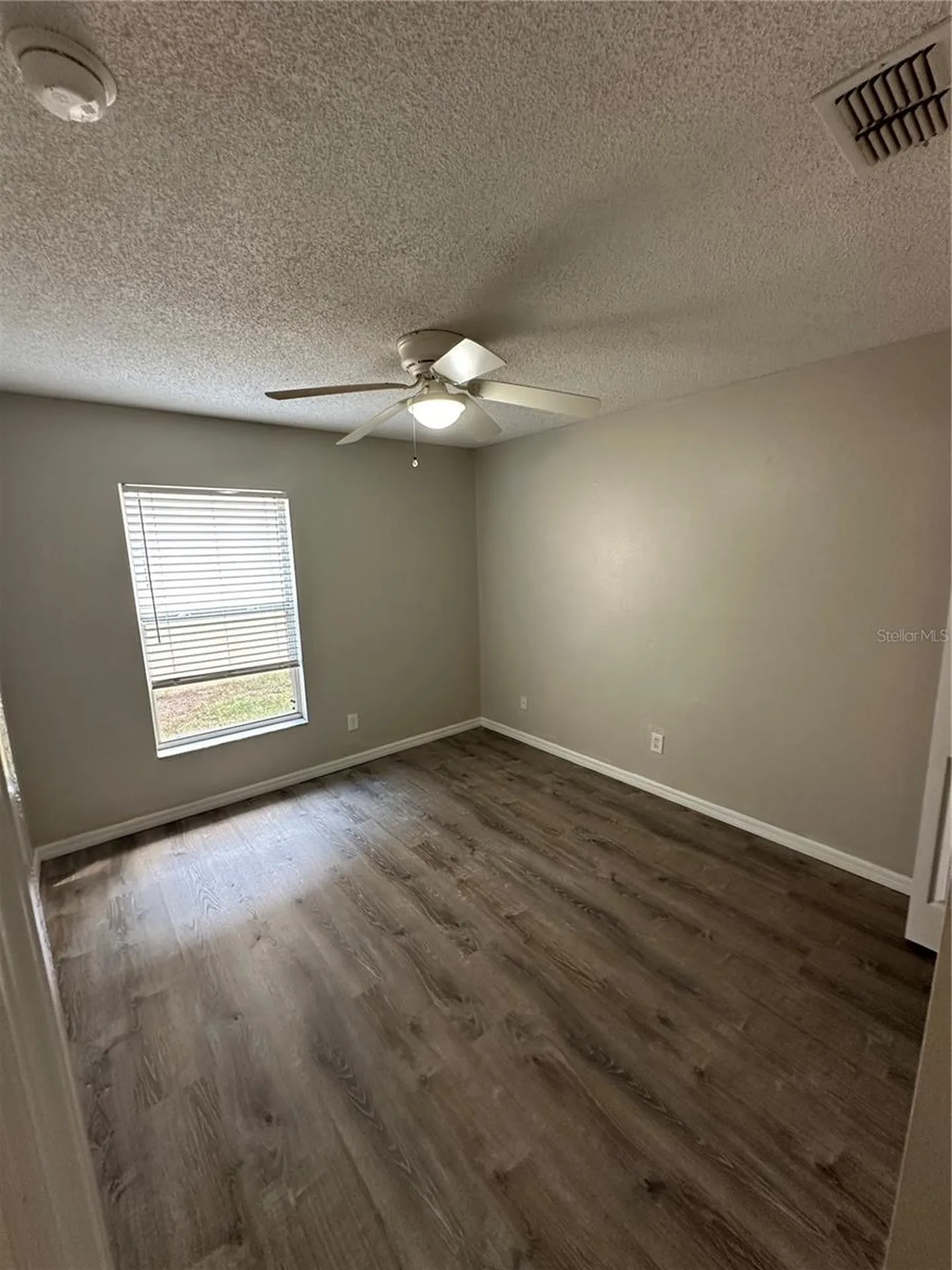 13701 Meadowpark Avenue Orlando FL 32826