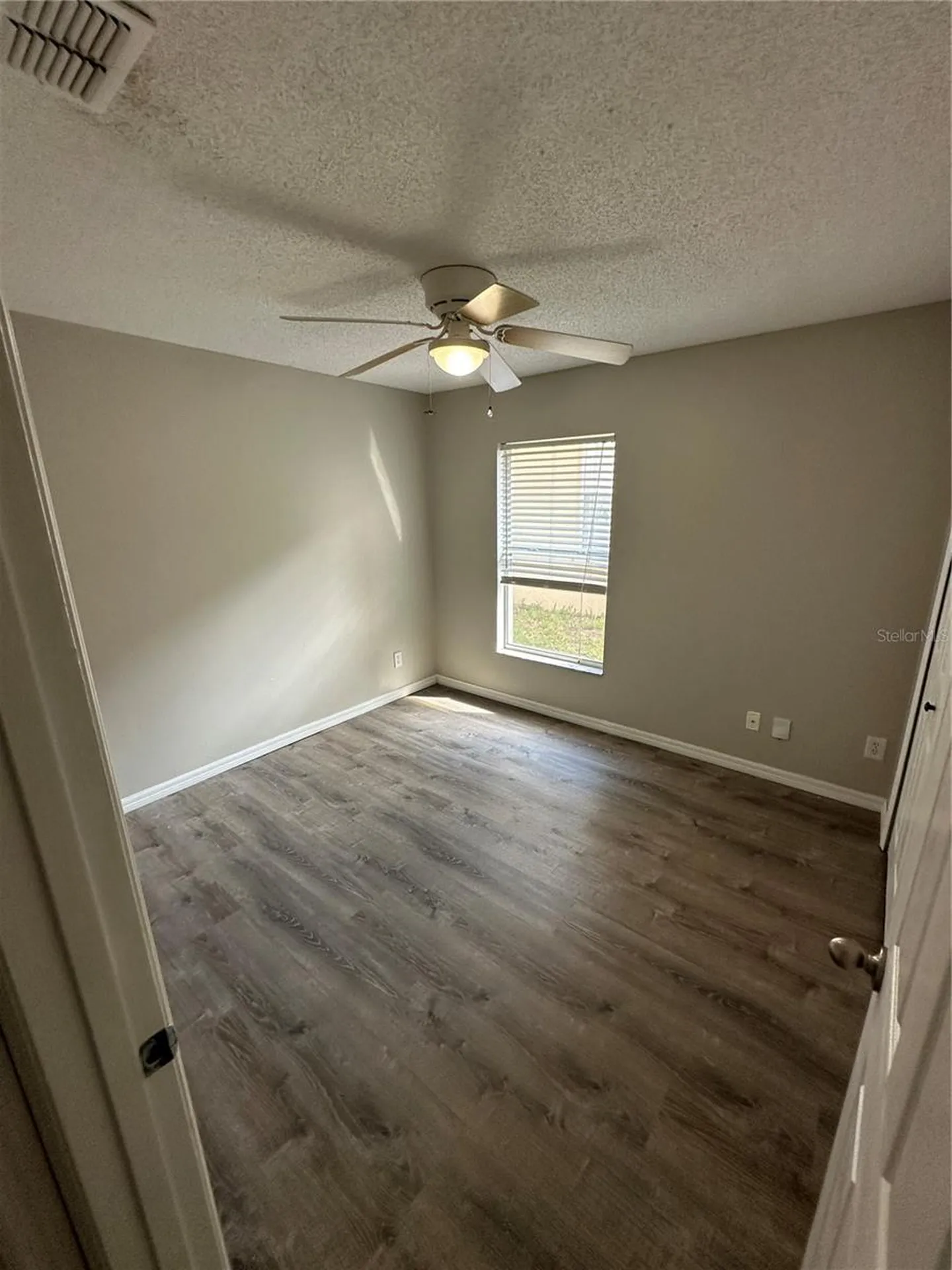 13701 Meadowpark Avenue Orlando FL 32826
