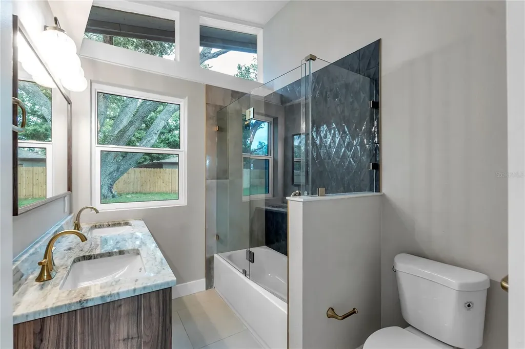 5023 9th Street E Bradenton FL 34203