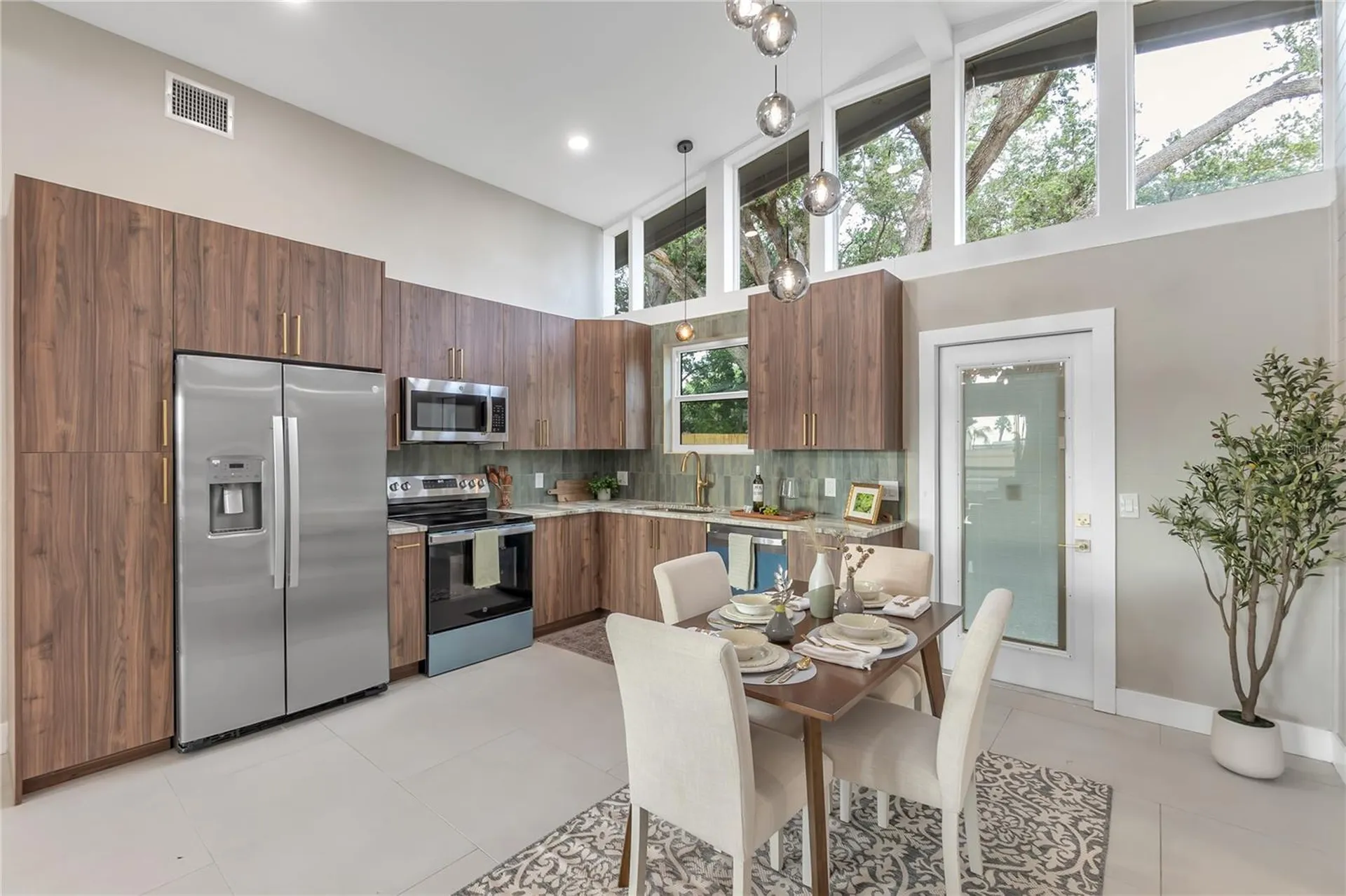 5023 9th Street E Bradenton FL 34203
