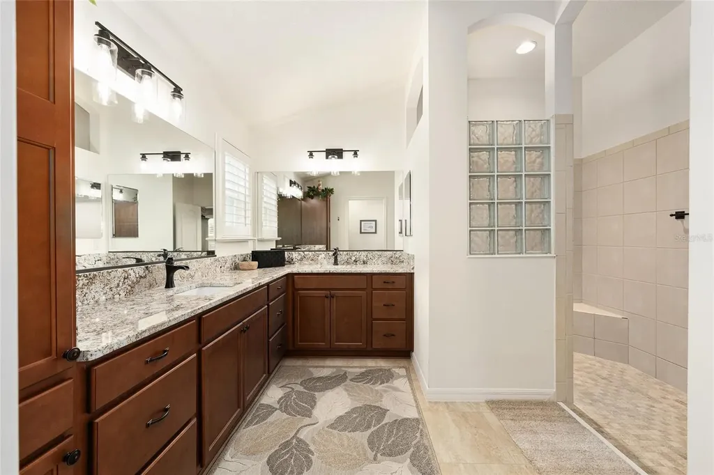 475 Island House Path The Villages FL 32163