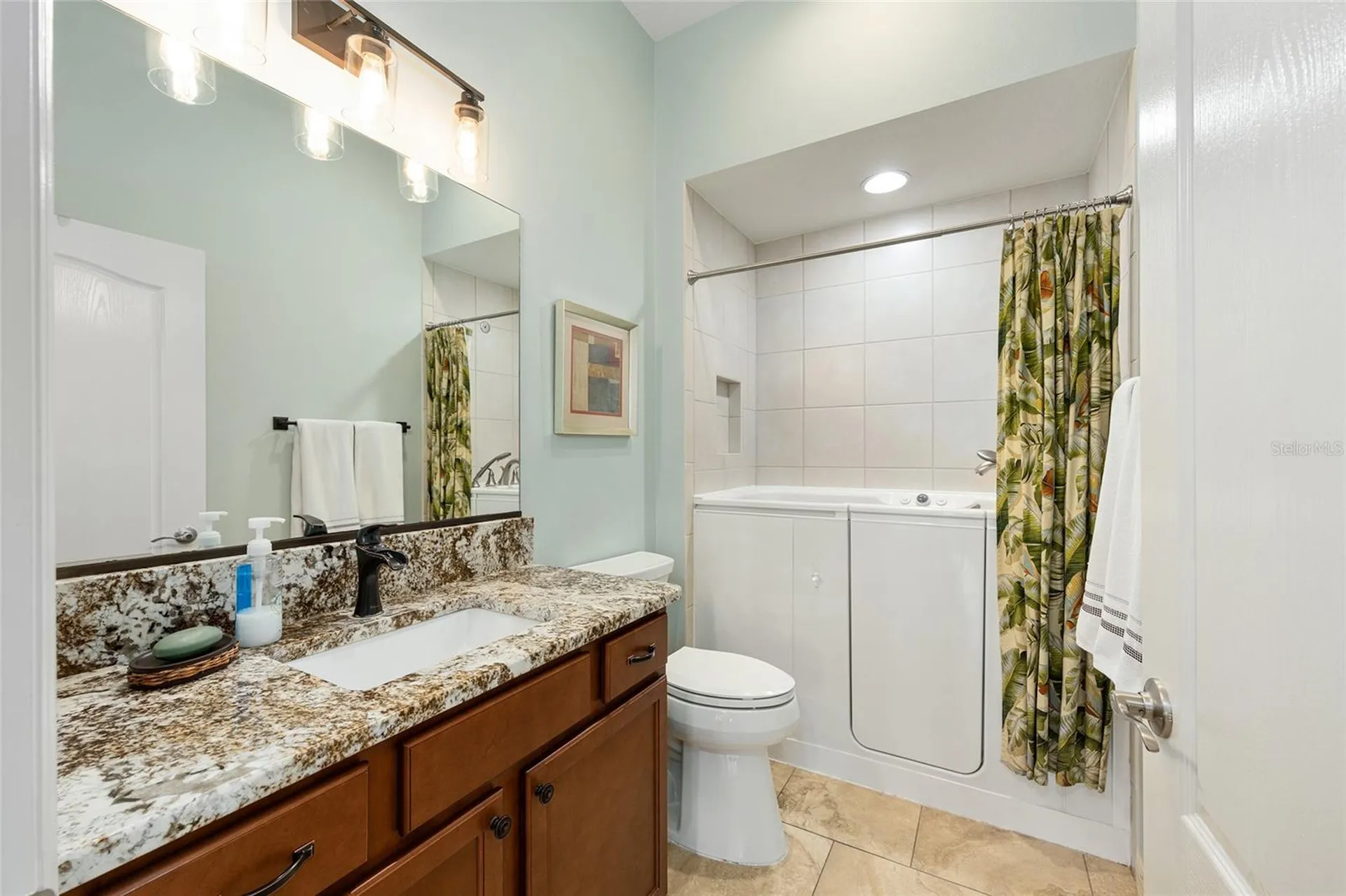 475 Island House Path The Villages FL 32163