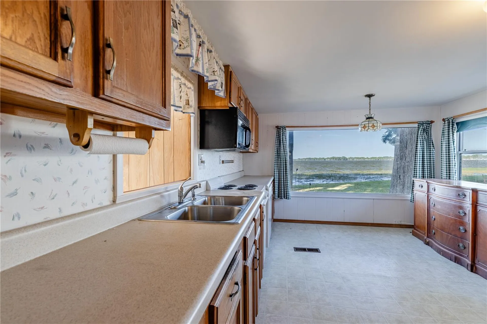 12315 Us Highway 441 Tavares FL 32778