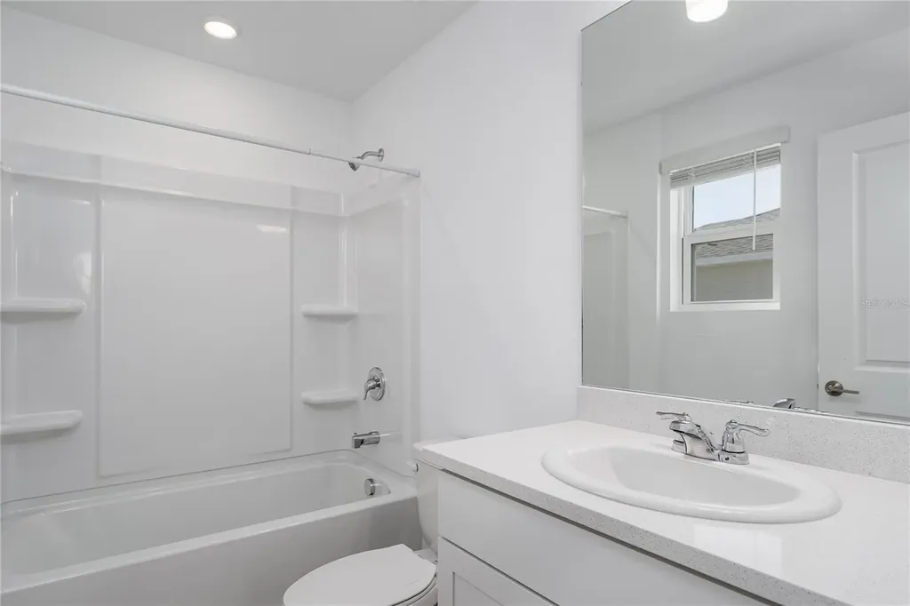 6106 Fairmont Lane Palmetto FL 34221