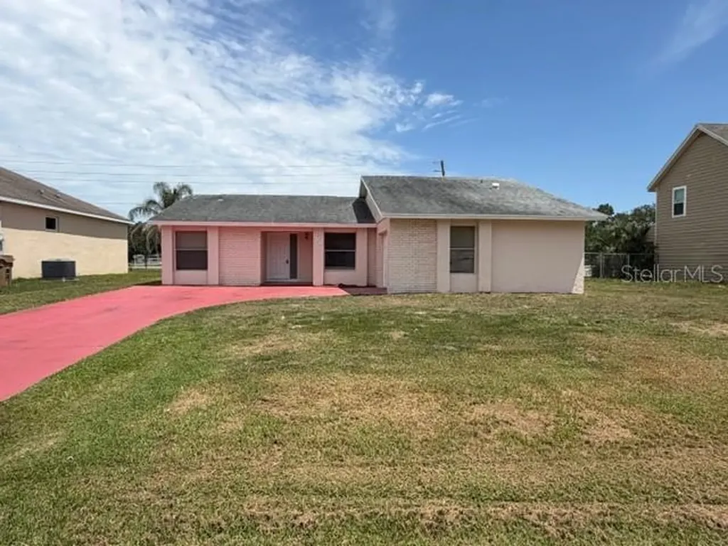 766 Maderia Court Kissimmee FL 34758