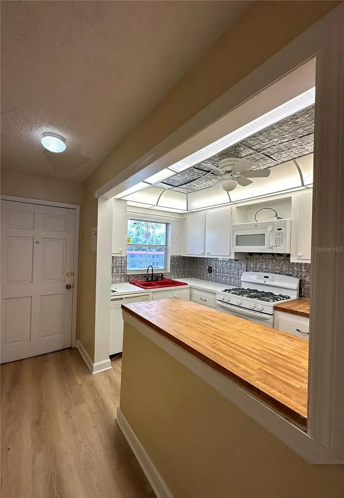 100 El Camino Drive Winter Haven FL 33884