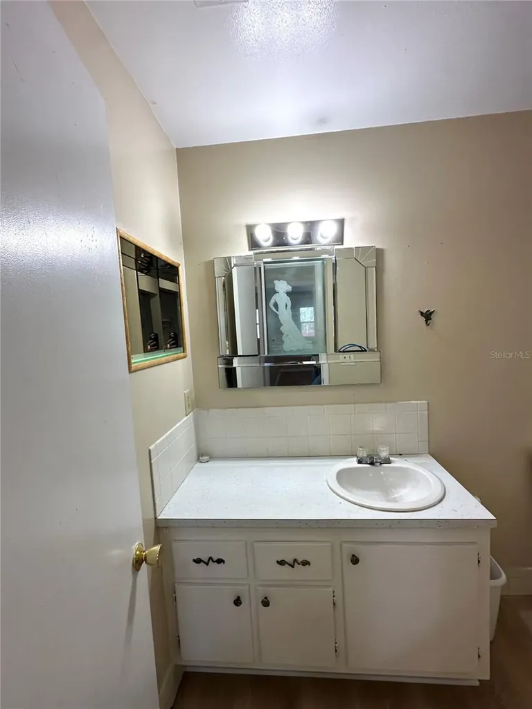 100 El Camino Drive Winter Haven FL 33884