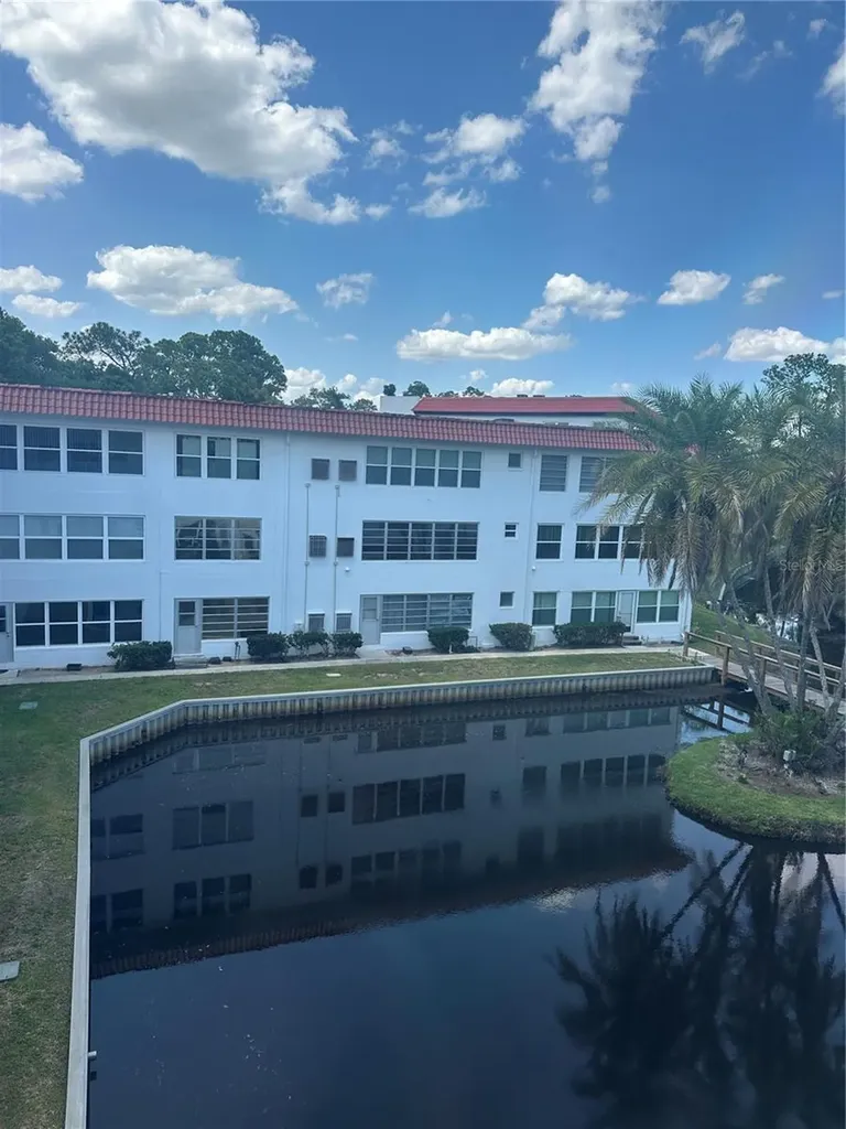 100 El Camino Drive Winter Haven FL 33884