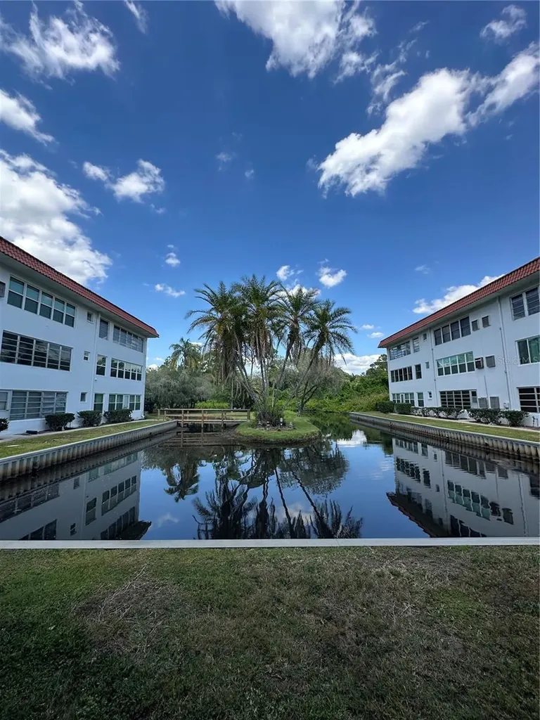 100 El Camino Drive Winter Haven FL 33884