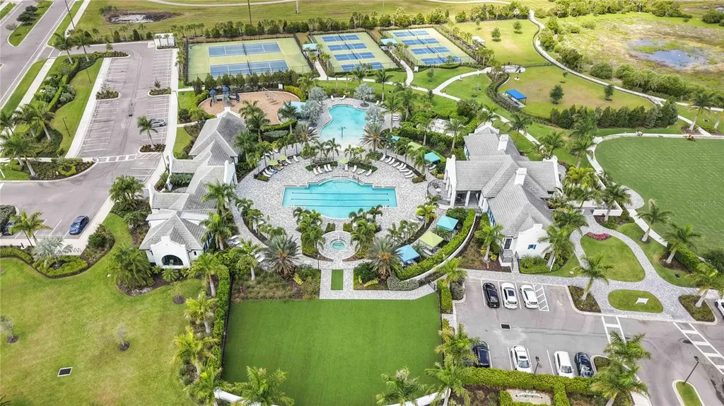 2669 Star Apple Way Sarasota FL 34240