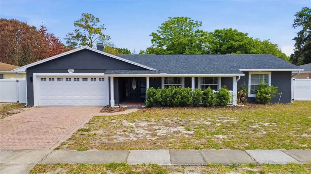 8509 Sandberry Boulevard Orlando FL 32819