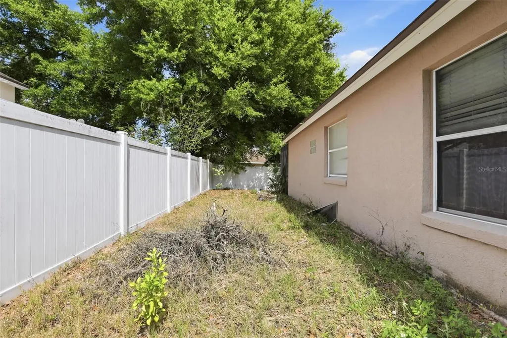 2124 White Eagle Street Clermont FL 34714