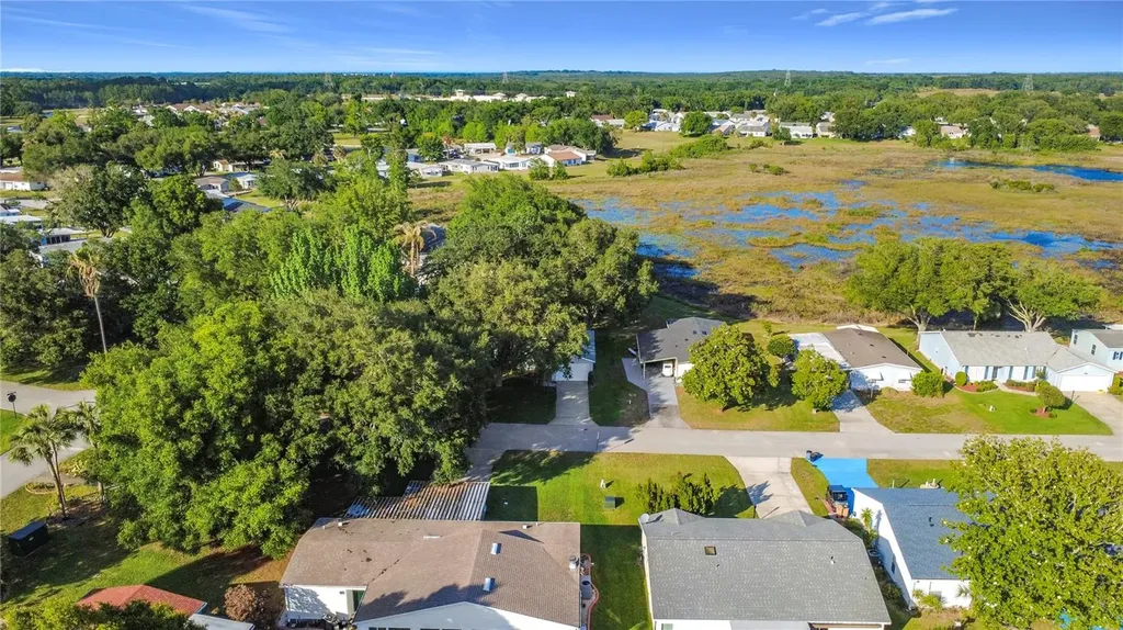 25014 Pine Hill Leesburg FL 34748
