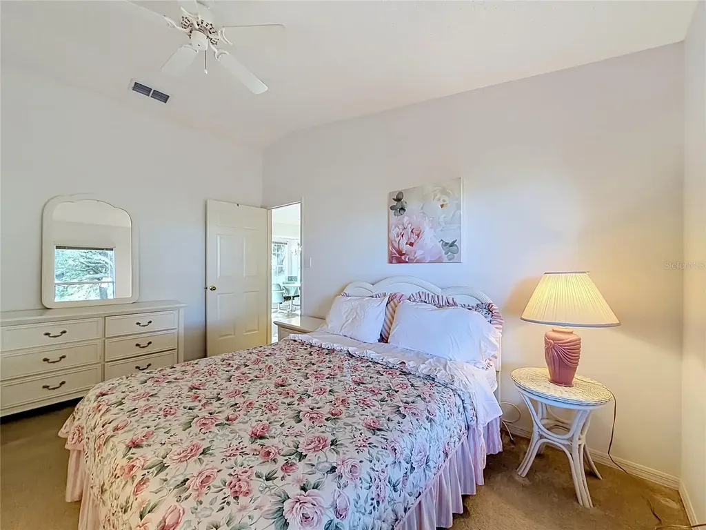 25014 Pine Hill Leesburg FL 34748