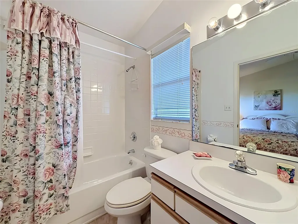 25014 Pine Hill Leesburg FL 34748