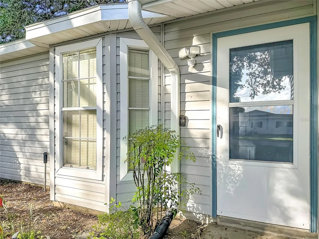 25014 Pine Hill Leesburg FL 34748