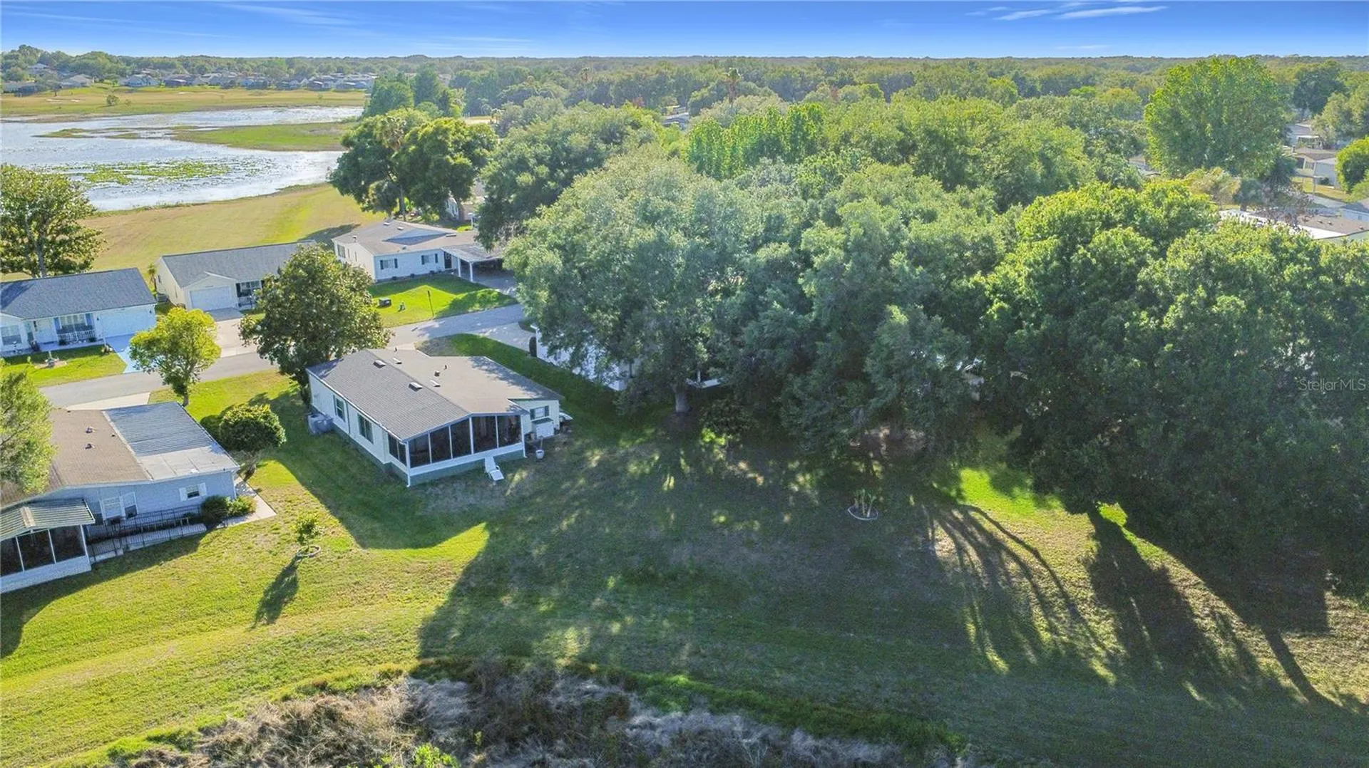 25014 Pine Hill Leesburg FL 34748