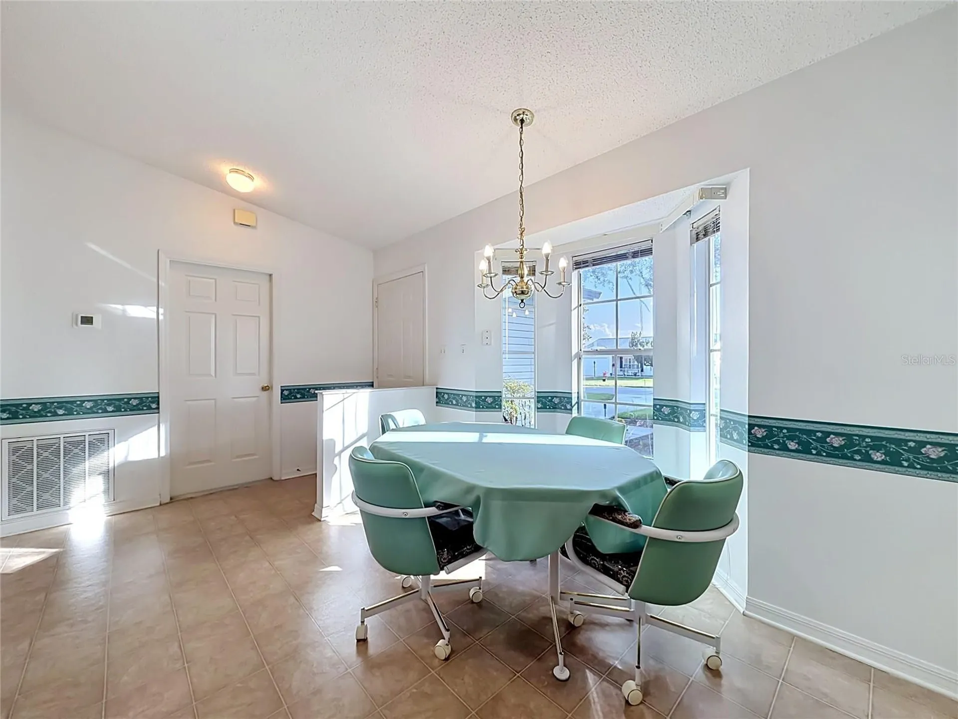 25014 Pine Hill Leesburg FL 34748