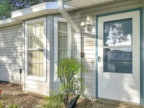25014 Pine Hill Leesburg FL 34748