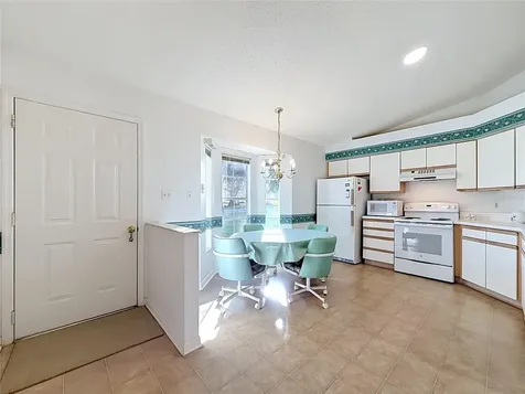25014 Pine Hill Leesburg FL 34748