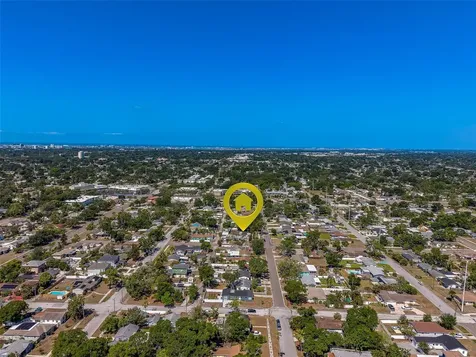 4710 11th Avenue N St Petersburg FL 33713