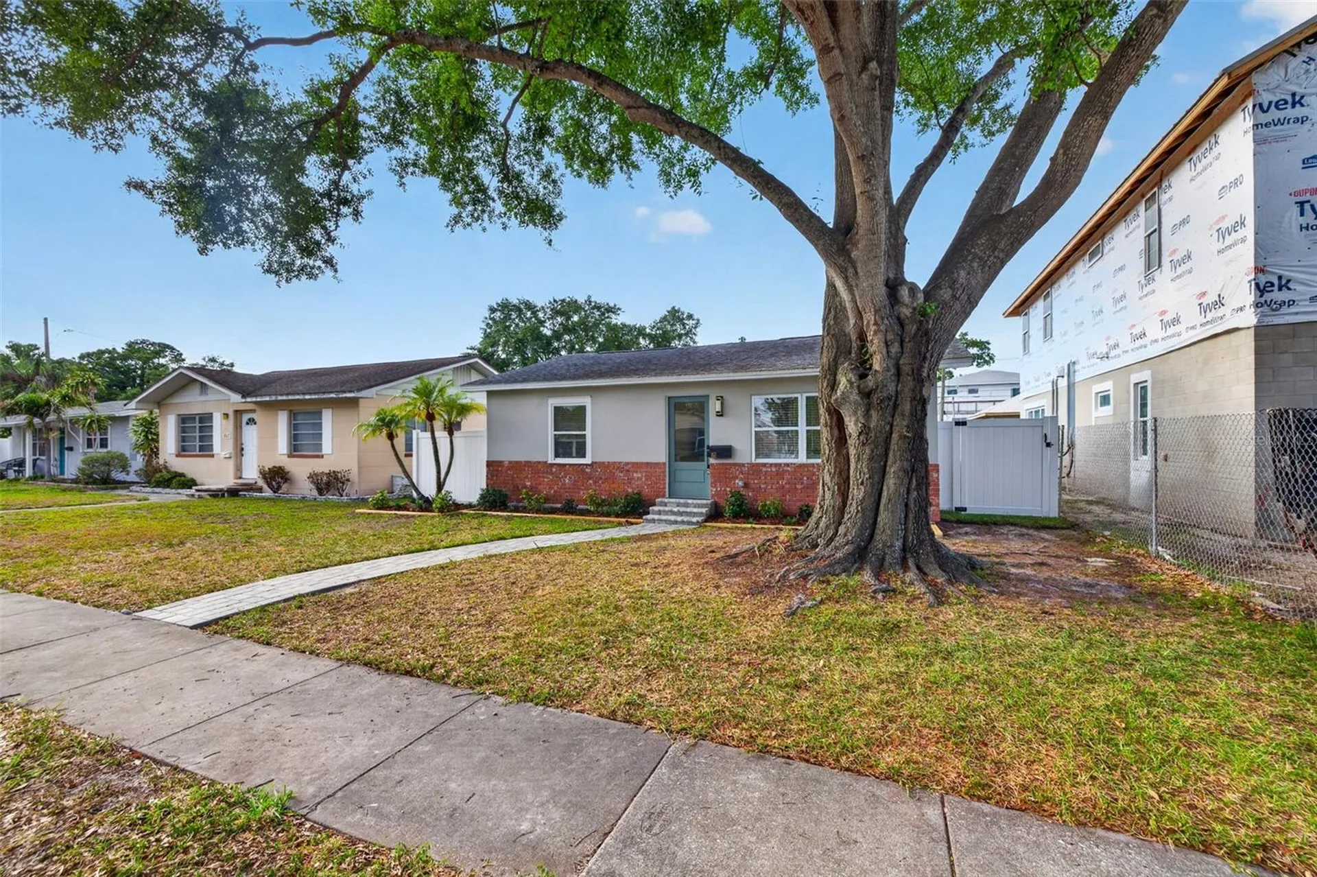 861 45th Avenue N St Petersburg FL 33703