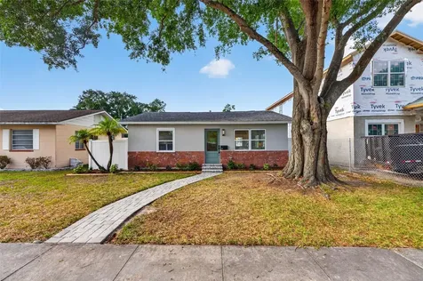 861 45th Avenue N St Petersburg FL 33703