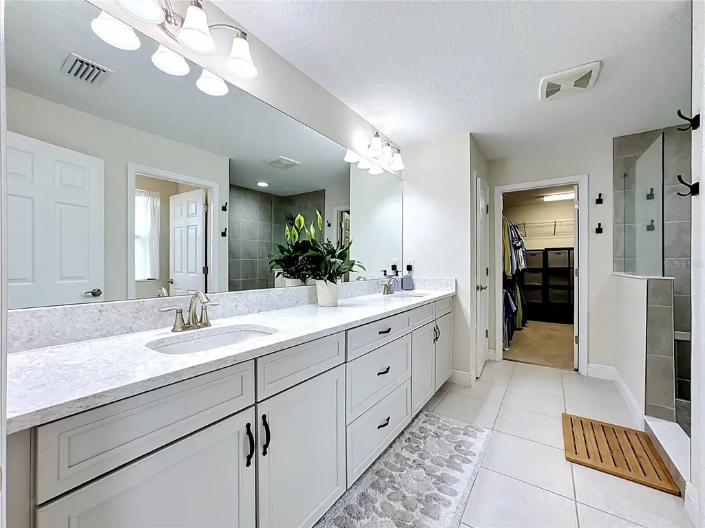 12611 Shetland Walk Drive Lithia FL 33547