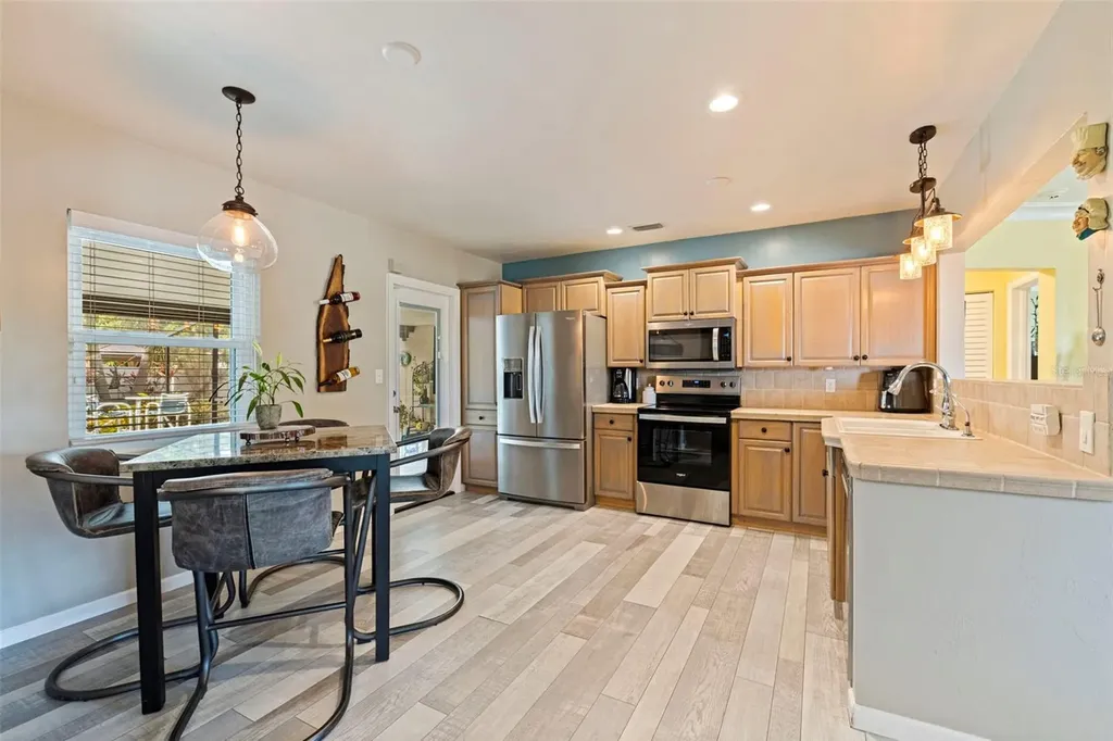 3767 25th Avenue N St Petersburg FL 33713