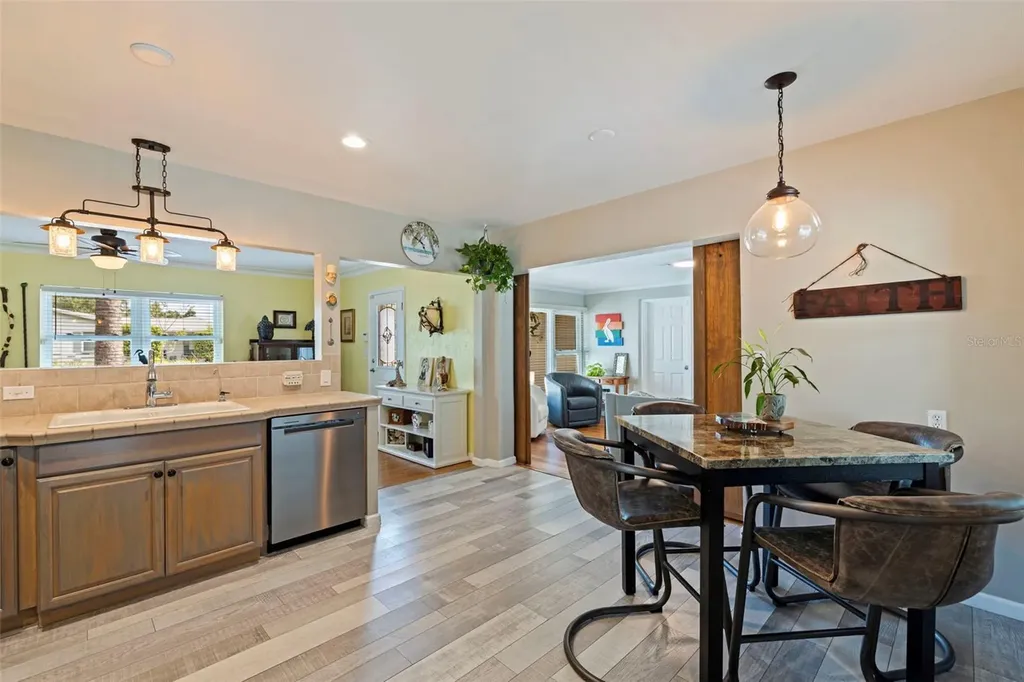 3767 25th Avenue N St Petersburg FL 33713