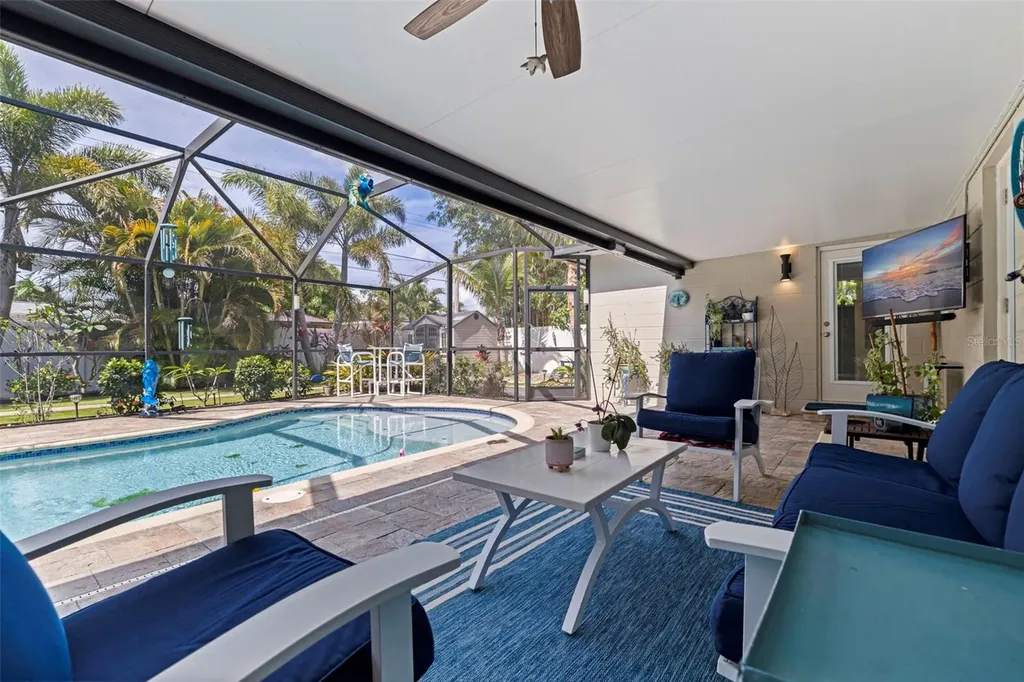 3767 25th Avenue N St Petersburg FL 33713