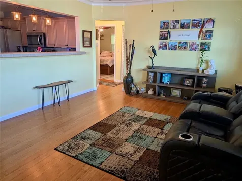 3767 25th Avenue N St Petersburg FL 33713