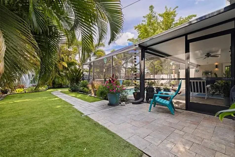 3767 25th Avenue N St Petersburg FL 33713