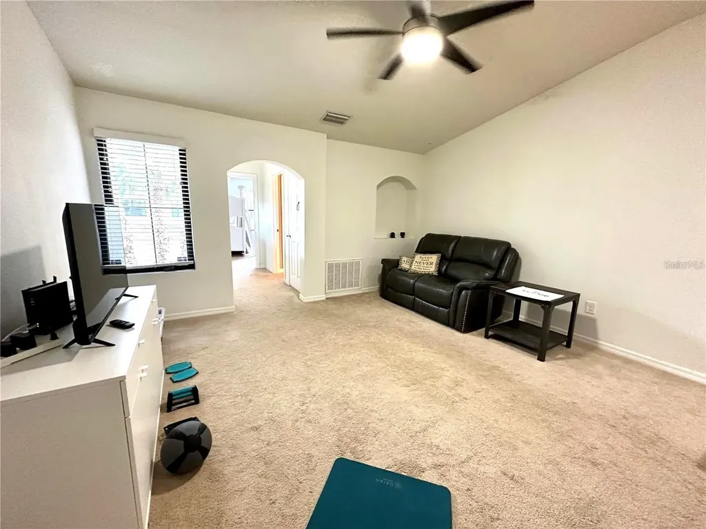 1081 118th Terrace N St Petersburg FL 33716